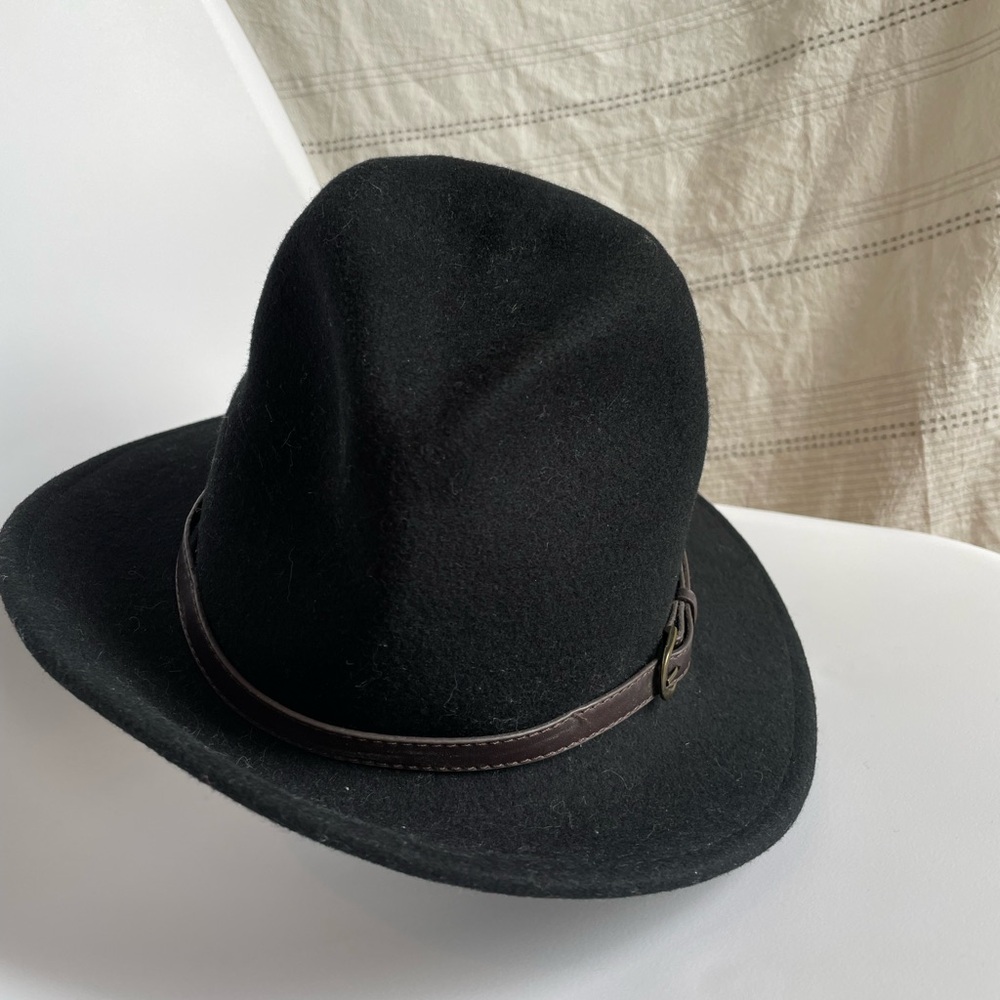 Wool hat. 100% wool felt.